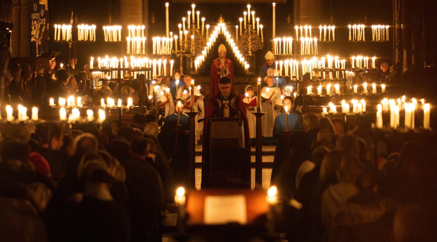 Candlelit worship during Advent